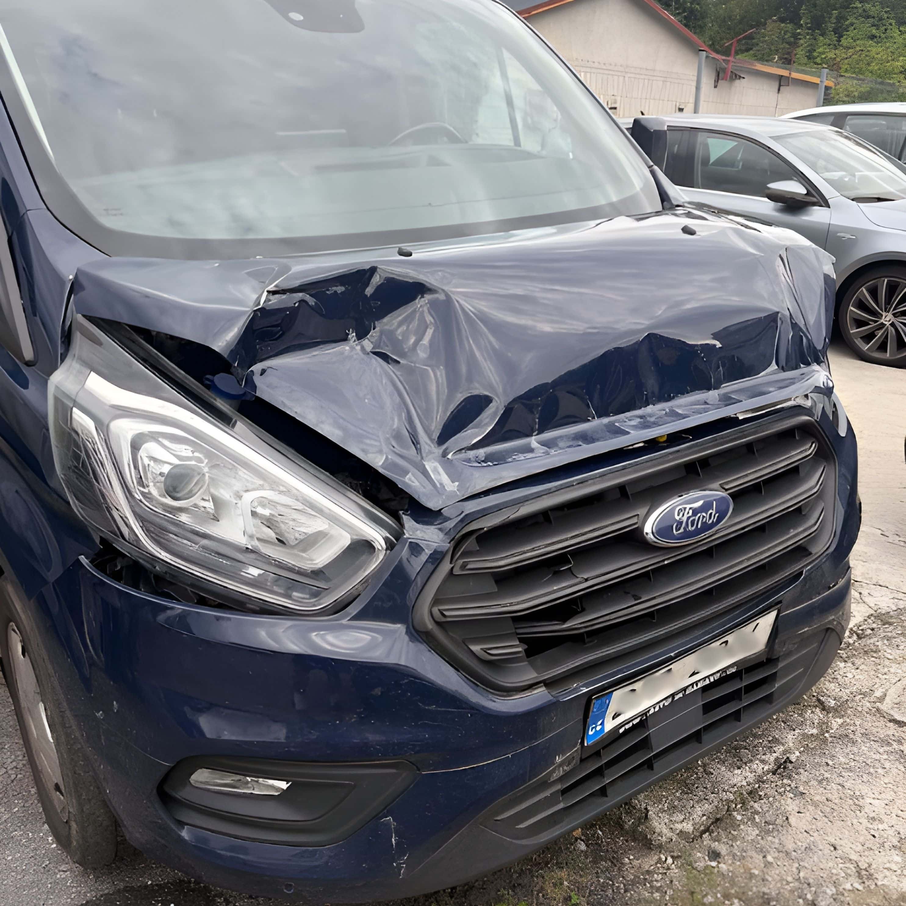 Ford před opravou